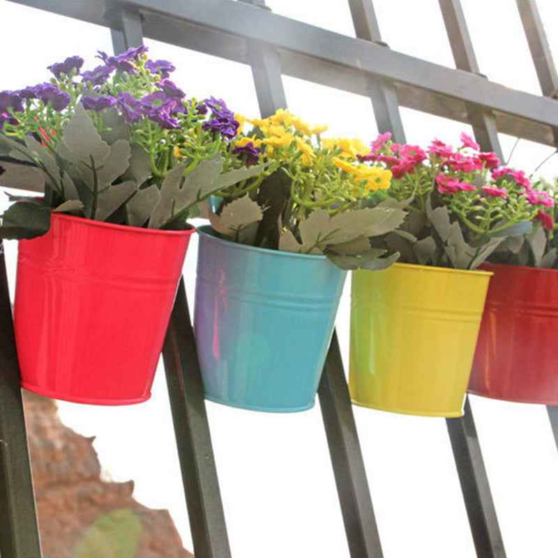 Iron Hanging Flower Pot Basket for Wall or Balcony Garden