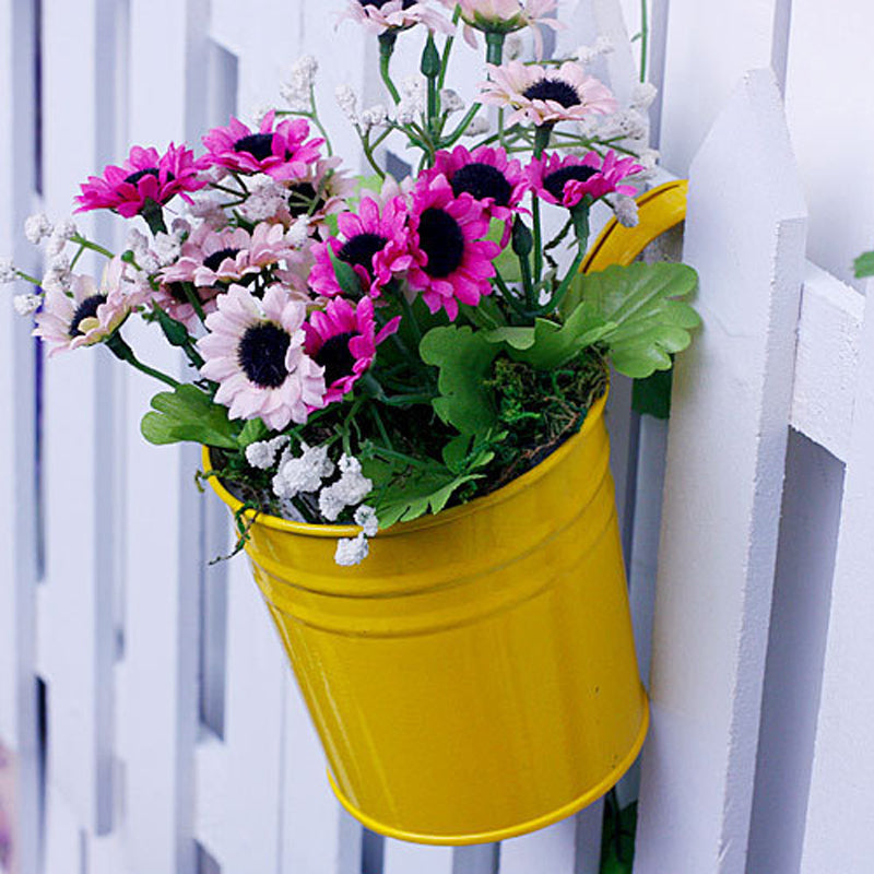 Iron Hanging Flower Pot Basket for Wall or Balcony Garden